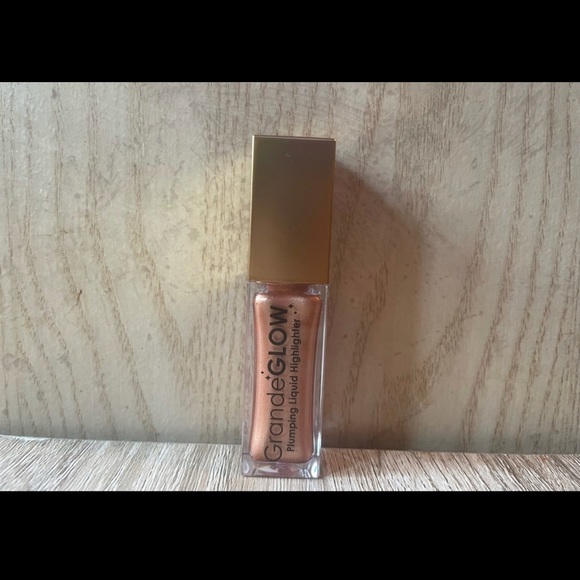 Highlight and Bronzer Bundle - Picture 3 of 14